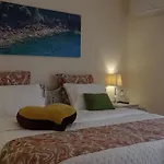 Affittacamere A Casa Da Ti Laura - Al