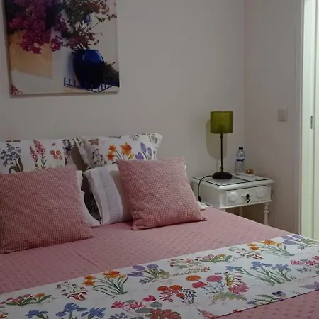 提劳拉al旅馆 阿威罗