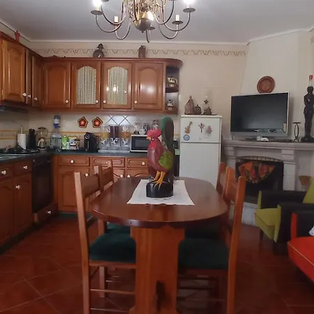 Gasthuis A Casa Da Ti Laura - Al Aveiro